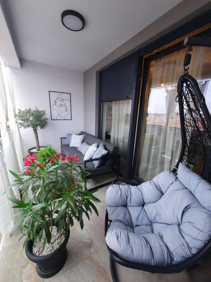 Enjoy Pula - New Apt With Terrace And Free Parking Garage Eksteriør bilde